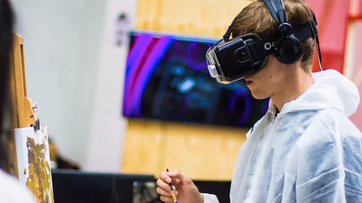 The 6 Emerging Uses of VR